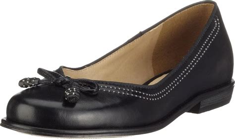 amazon women's clarks shoes|amazon clarks ladies flat shoes.